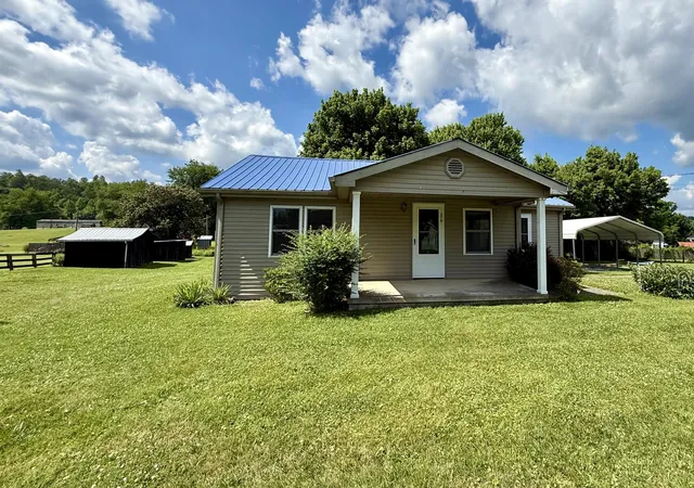 Homes for sale in Flat Lick, KY | 276 Evergreen Rd, Flat Lick, KY 40935 | MLS# 26013521