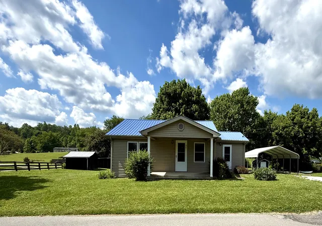 Homes for sale in Flat Lick, KY | 276 Evergreen Rd, Flat Lick, KY 40935 | MLS# 26013521