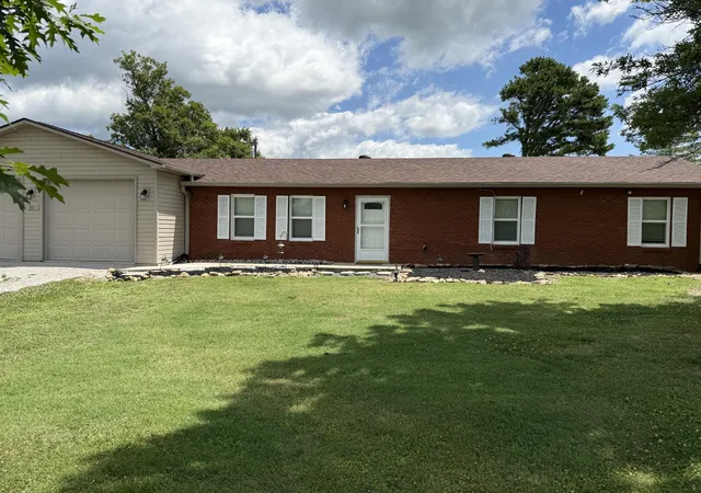 Homes for sale in London, KY | 311 Silver Eagle Dr, London, KY 40744 | MLS# 26013320