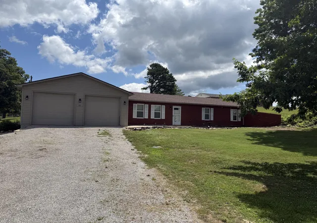Homes for sale in London, KY | 311 Silver Eagle Dr, London, KY 40744 | MLS# 26013320