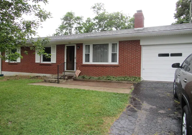 2nd image of 30 Virginia Ave, Winchester, KY 40391 | MLS# 26013434