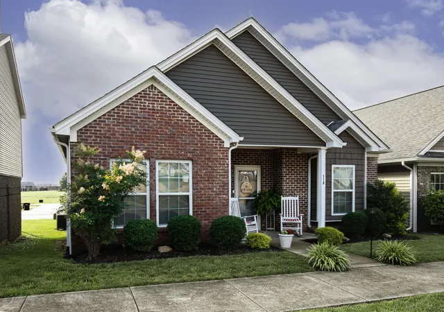 Homes for sale in Versailles, KY | 112 Mccowans Ferry Aly, Versailles, KY 40383 | MLS# 26013352