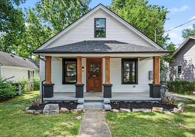 Photo 2 of Sale Pending at 321 Preston Ave, Lexington, KY 40502 | MLS# 26014747 | Listing updated on 2026-08-17