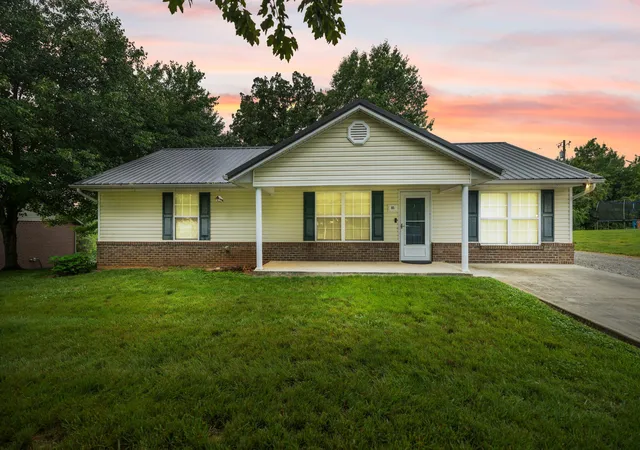 Homes for sale in Somerset, KY | 85 Falcon View Trl, Somerset, KY 42501 | MLS# 26013367