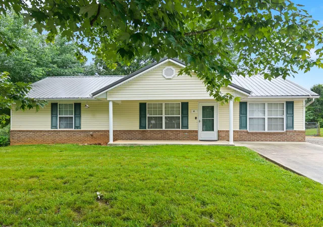 Homes for sale in Somerset, KY | 85 Falcon View Trl, Somerset, KY 42501 | MLS# 26013367