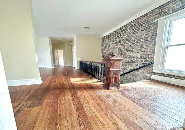Homes for sale in Lexington, KY | 148 E Fourth St, Lexington, KY 40508 | MLS# 26013380