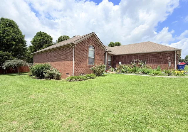 Photo 3 of Single family home for sale at 113 Legacy Dr, Berea, KY 40403 | MLS# 26013391 | Listing updated on 2026-10-13