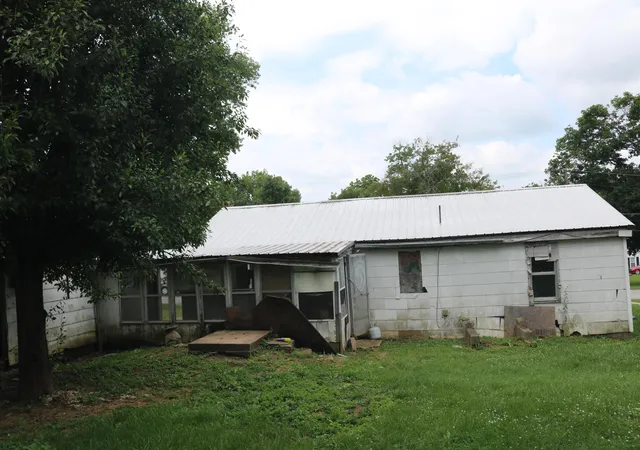 Homes for sale in Millersburg, KY | 106 Leer St, Millersburg, KY 40348 | MLS# 26013402