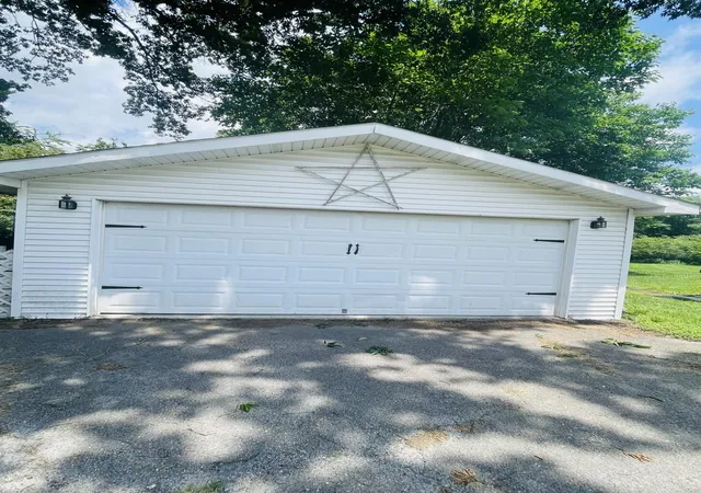 Homes for sale in Berea, KY | 122 Adams St, Berea, KY 40403 | MLS# 26013431