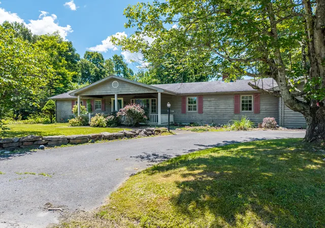Homes for sale in West Liberty, KY | 865 Liberty Rd, West Liberty, KY 41472 | MLS# 26013592