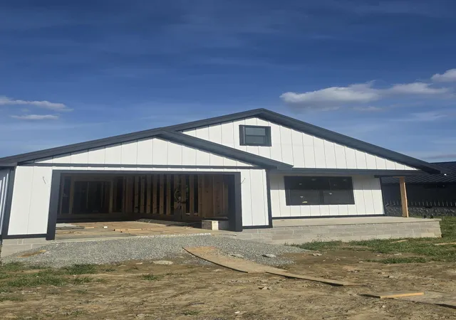 Homes for sale in Russell Springs, KY | Lot 13 Willow Way, Russell Springs, KY 42642 | MLS# 26013492