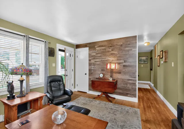 Photo 3 of Single family home for sale at 624 Marshall Ln, Lexington, KY 40505 | MLS# 26013561 | Listing updated on 2026-06-12