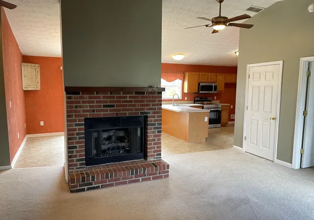 4th image of 1008 Port Collins Rd, Frankfort, KY 40601 | MLS# 26013531