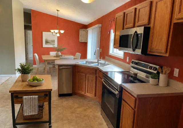 5th image of 1008 Port Collins Rd, Frankfort, KY 40601 | MLS# 26013531