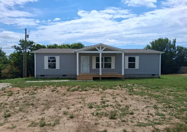 Homes for sale in Flemingsburg, KY | 145 Grandview Cir, Flemingsburg, KY 41041 | MLS# 26013586