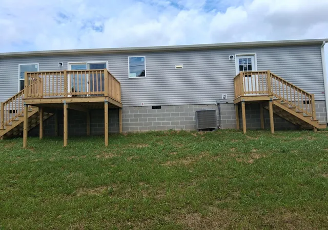 Homes for sale in Flemingsburg, KY | 145 Grandview Cir, Flemingsburg, KY 41041 | MLS# 26013586