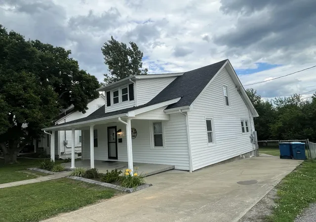 Homes for sale in Lawrenceburg, KY | 312a E Court St, Lawrenceburg, KY 40342 | MLS# 26013683