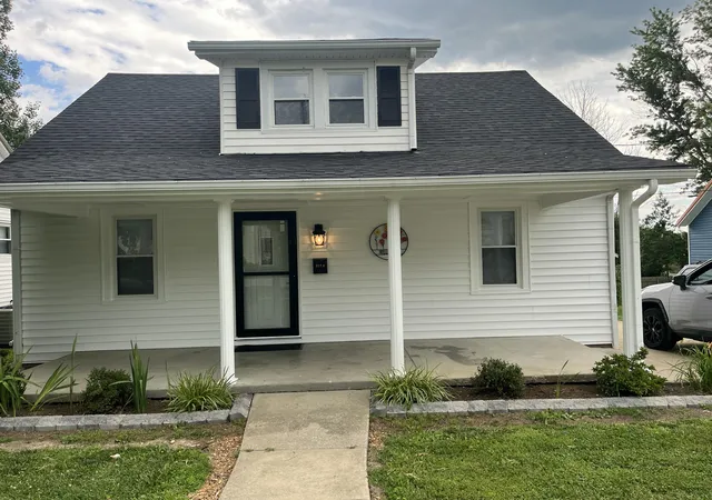 Homes for sale in Lawrenceburg, KY | 312A E Court St, Lawrenceburg, KY 40342 | MLS# 26013683