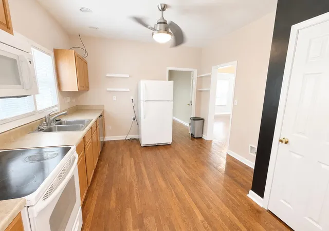 Photo 4 of Duplex at 1043 A & B Crescent Ave, Lexington, KY 40503 | MLS# 26013558 | | Sold on 2026-09-02