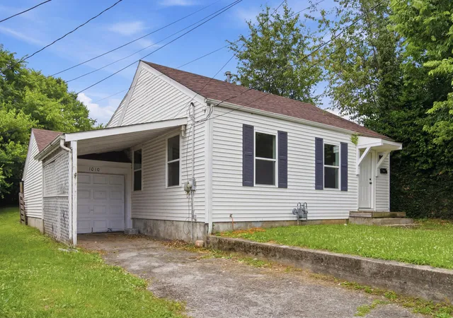 2nd image of 1010 Rosemont Ave, Danville, KY 40422 | MLS# 26013993