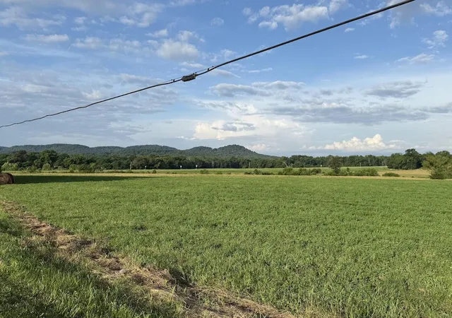Homes for sale in Crab Orchard, KY | 10 Kentucky 39, Crab Orchard, KY 40419 | MLS# 26013585