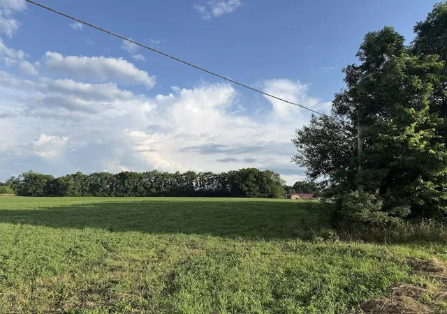 Homes for sale in Crab Orchard, KY | 10 Kentucky 39, Crab Orchard, KY 40419 | MLS# 26013585