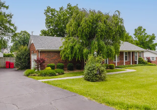 Homes for sale in Frankfort, KY | 200 Westover Rd, Frankfort, KY 40601 | MLS# 26013588