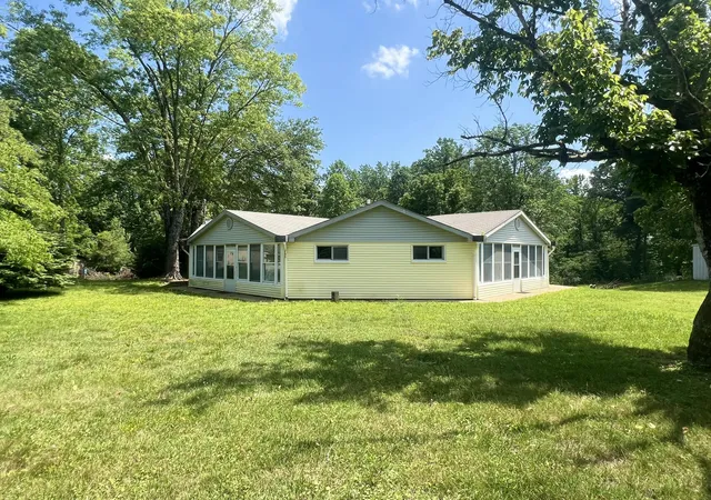 Homes for sale in Jamestown, KY | 227 Little Louisville Rd, Jamestown, KY 42629 | MLS# 26013621