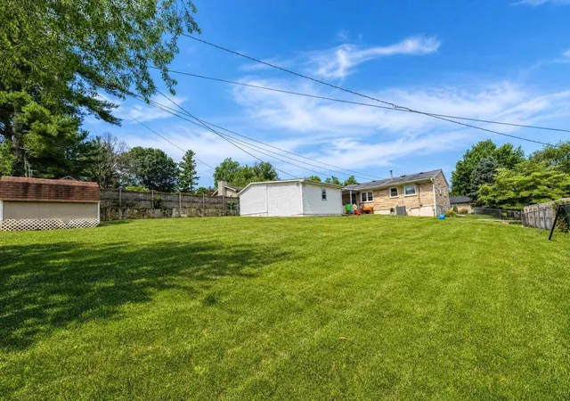 Homes for sale in Paris, KY | 3006 Lynnwood Dr, Paris, KY 40361 | MLS# 26013630