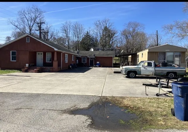 Homes for sale in Middlesboro, KY | 623 N 20th St, Middlesboro, KY 40965 | MLS# 26013646