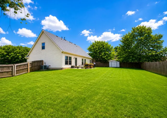 Homes for sale in Versailles, KY | 339 Chestnut Ln, Versailles, KY 40383 | MLS# 26014737