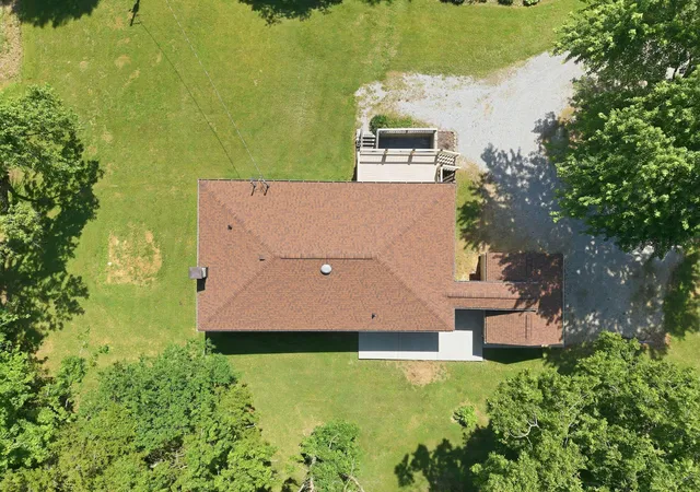 Photo 3 of Single family home for sale at 2670 Oakley Wells Rd, Richmond, KY 40475 | MLS# 26014010 | Listing updated on 2026-07-28