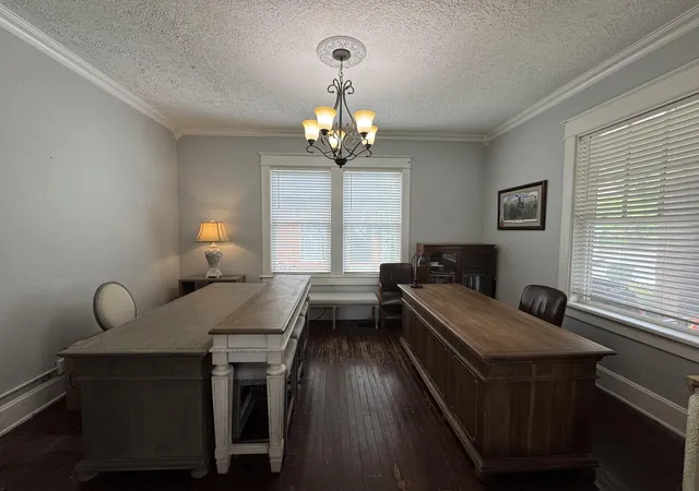 Photo 3 of Single family home for sale at 1806 S Main St, Hopkinsville, KY 42240 | MLS# 26013631 | Listing updated on 2026-06-25