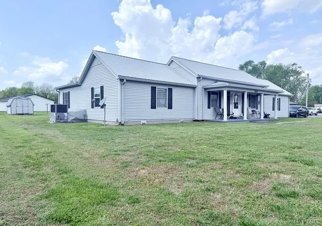 Homes for sale in Crofton, KY | 137 Dripping Springs St, Crofton, KY 42217 | MLS# 26013777