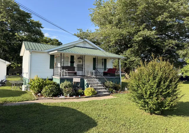 Homes for sale in Barbourville, KY | 112 Jackson St, Barbourville, KY 40906 | MLS# 26013658