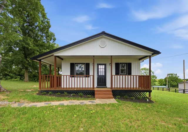Homes for sale in Sharpsburg, KY | 9347 Rich Lan Rd, Sharpsburg, KY 40374 | MLS# 26013890