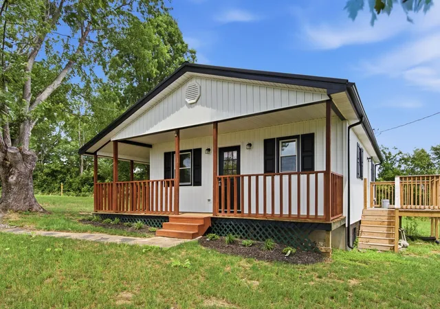 Homes for sale in Sharpsburg, KY | 9347 Rich-Lan Rd, Sharpsburg, KY 40374 | MLS# 26013890