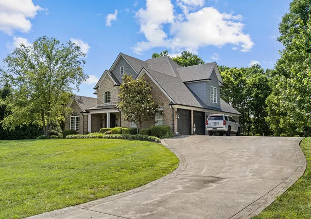 3rd image of 104 Deerfield Cir, Nicholasville, KY 40356 | MLS# 26014150