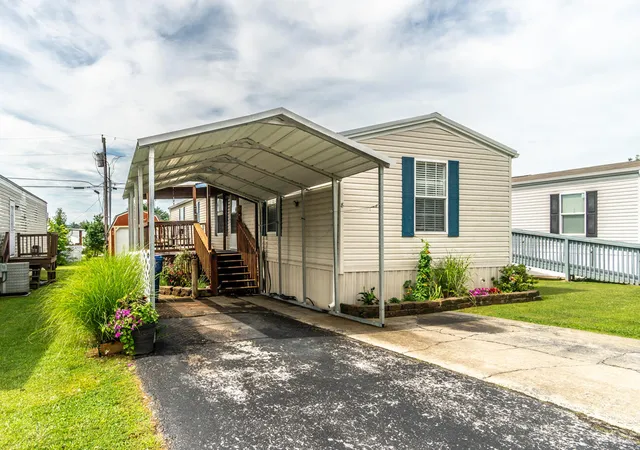 Homes for sale in Berea, KY | 201 Baugh St #8, Berea, KY 40403 | MLS# 26018349