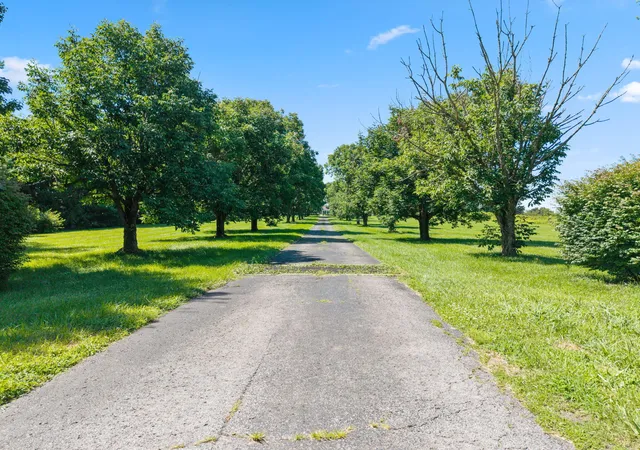 Photo 2 of Single family home for sale at 2356 Perryville Rd, Danville, KY 40422 | MLS# 26013712 | Listing updated on 2026-10-09