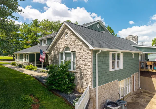 2nd image of 2003 Merlin Ave, Somerset, KY 42503 | MLS# 26013706