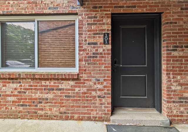 Homes for sale in Lexington, KY | 145 Virginia Ave #101, Lexington, KY 40508 | MLS# 26015292