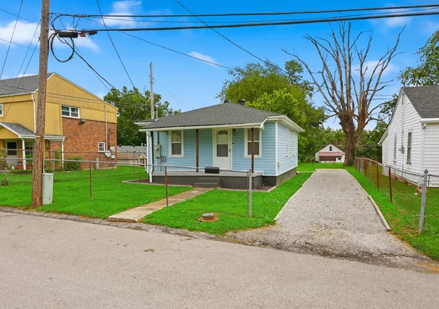 Homes for sale in Richmond, KY | 106 Lassiter Dr, Richmond, KY 40475 | MLS# 26013820