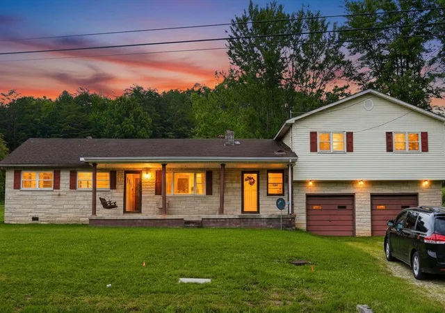 Homes for sale in Stanton, KY | 2510 Morris Creek Rd, Stanton, KY 40380 | MLS# 26013865