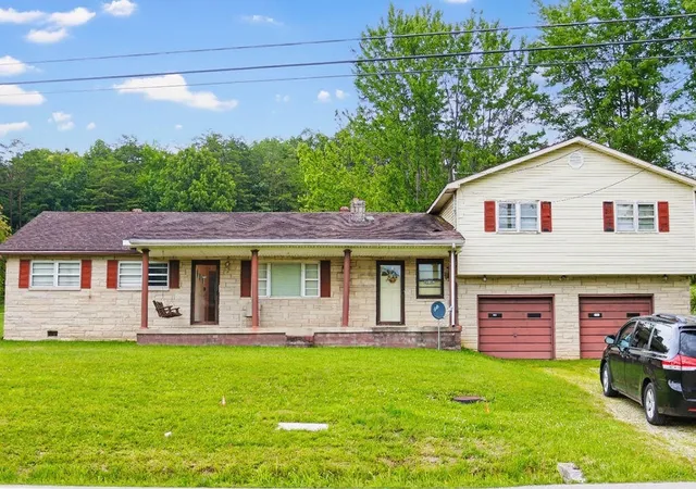 Homes for sale in Stanton, KY | 2510 Morris Creek Rd, Stanton, KY 40380 | MLS# 26013865