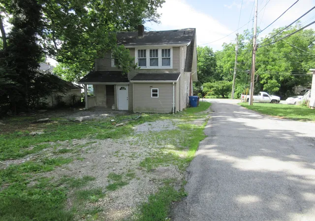Photo 3 of Single family home for sale at 65 Fitch Ave, Winchester, KY 40391 | MLS# 26013935 | Listing updated on 2026-10-07