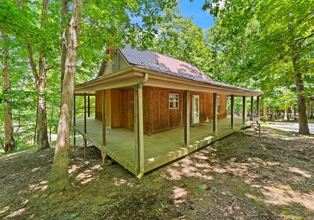 Homes for sale in Irvine, KY | 1261 Clark Rd, Irvine, KY 40336 | MLS# 26013750