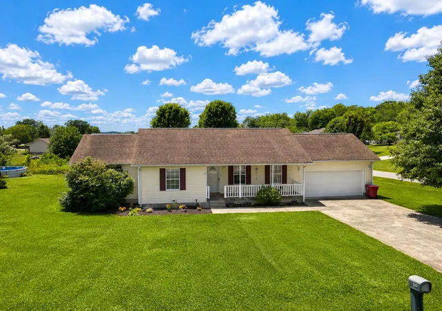 Homes for sale in London, KY | 111 Derby Dr, London, KY 40744 | MLS# 26014061