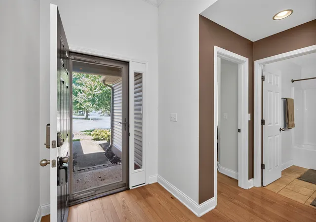 Photo 3 of Single family home for sale at 493 Madison Point Dr, Lexington, KY 40515 | MLS# 26014729 | Listing updated on 2026-08-02
