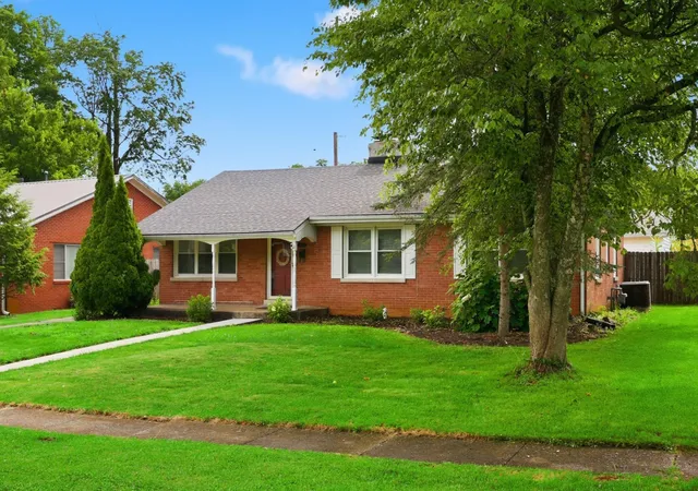 Homes for sale in Lexington, KY | 1525 Port Royal Dr, Lexington, KY 40504 | MLS# 26014085